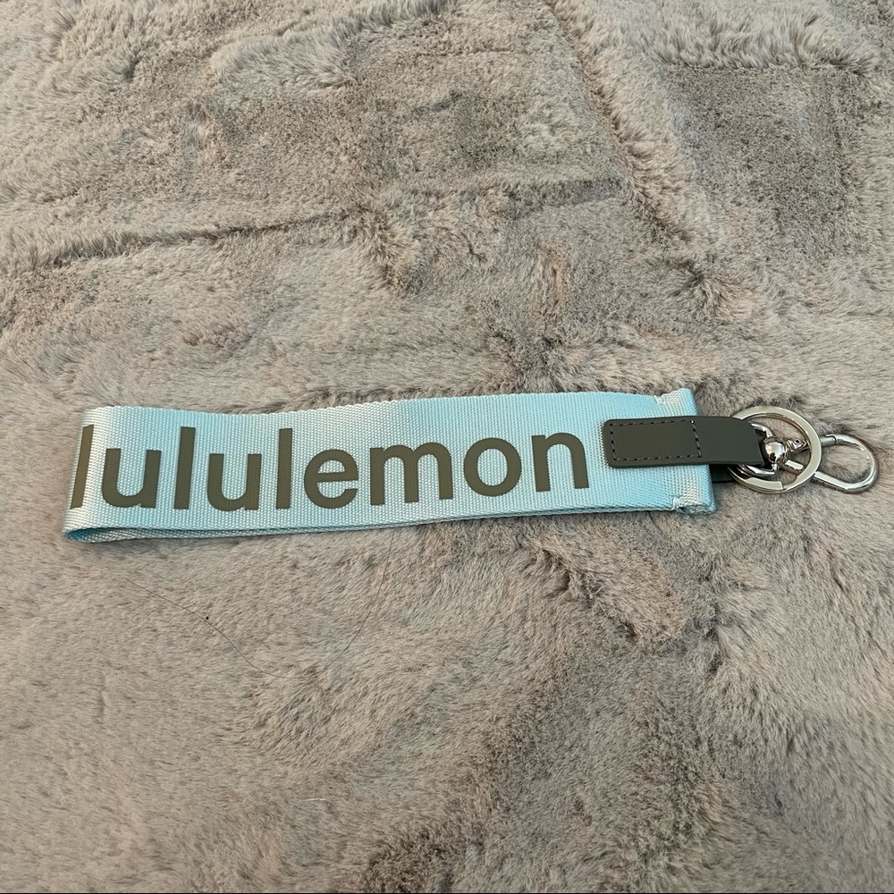 Lululemon Never Lost Keychain
